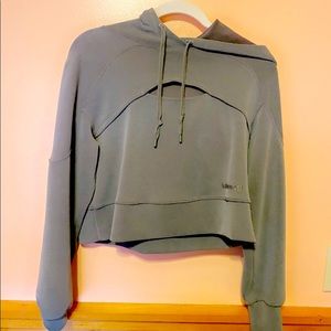 Cropped Lululemon Hoodie Greenish/Grey Size 4